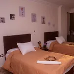 Pyramids Studio & Jacuzzi