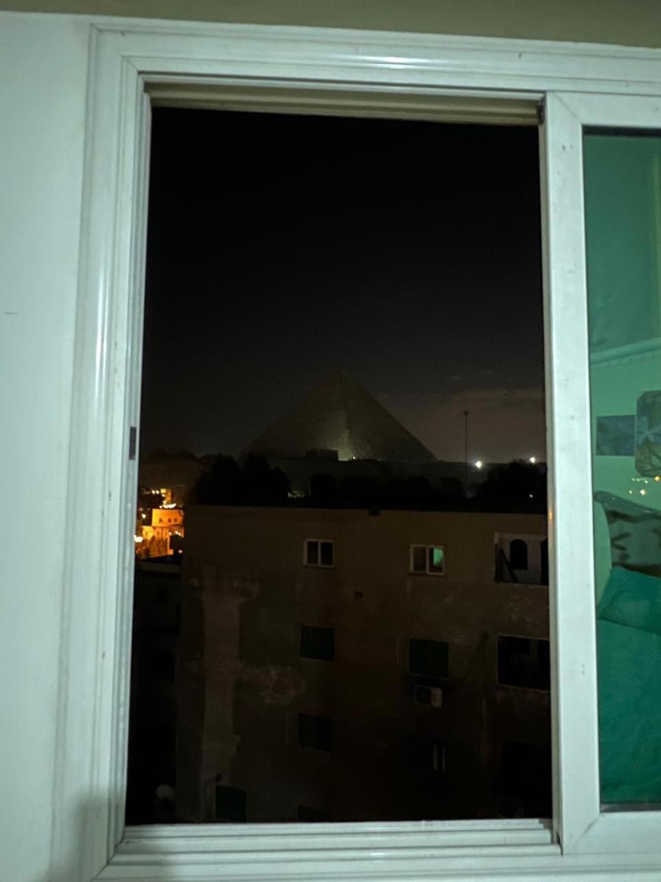 Apartment Pyramids Studio & Jacuzzi *