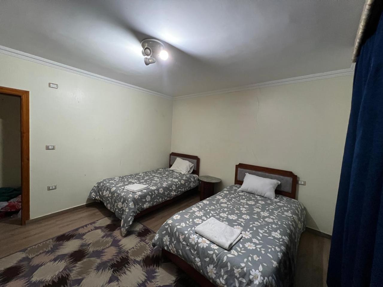 Apartment Pyramids Studio & Jacuzzi *