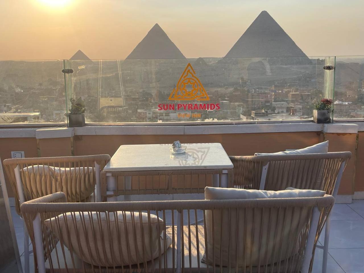 Pyramids Studio & Jacuzzi Apartment Cairo