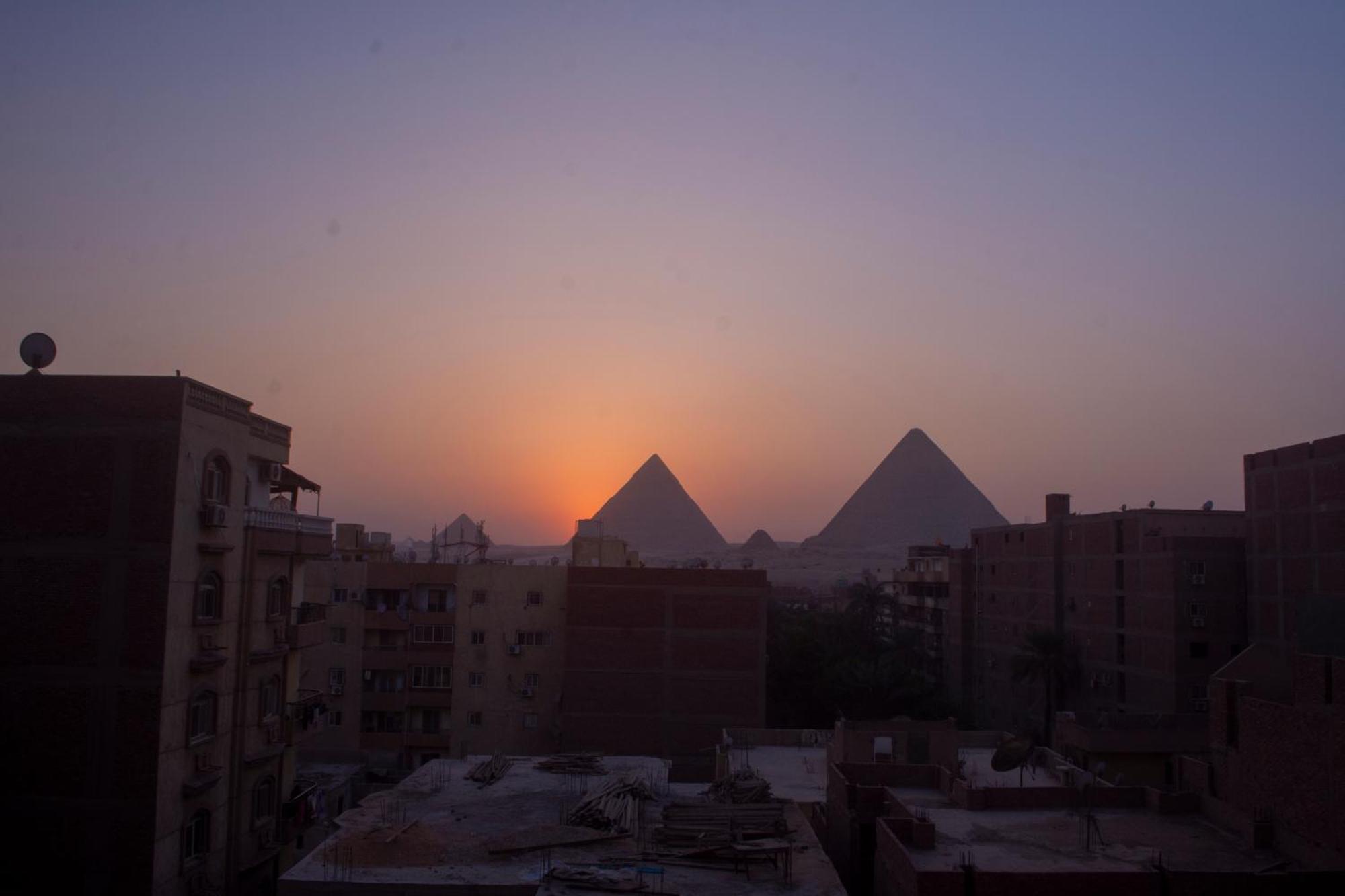 Pyramids Studio & Jacuzzi Apartment Cairo