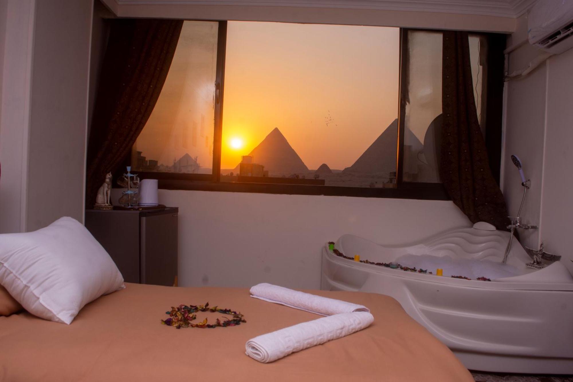 Apartment Pyramids Studio & Jacuzzi Cairo